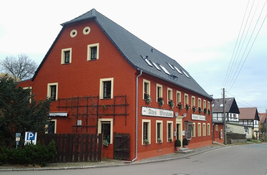 Altes Wirtshaus Foerdergersdorf Bed & Breakfast タラント エクステリア 写真
