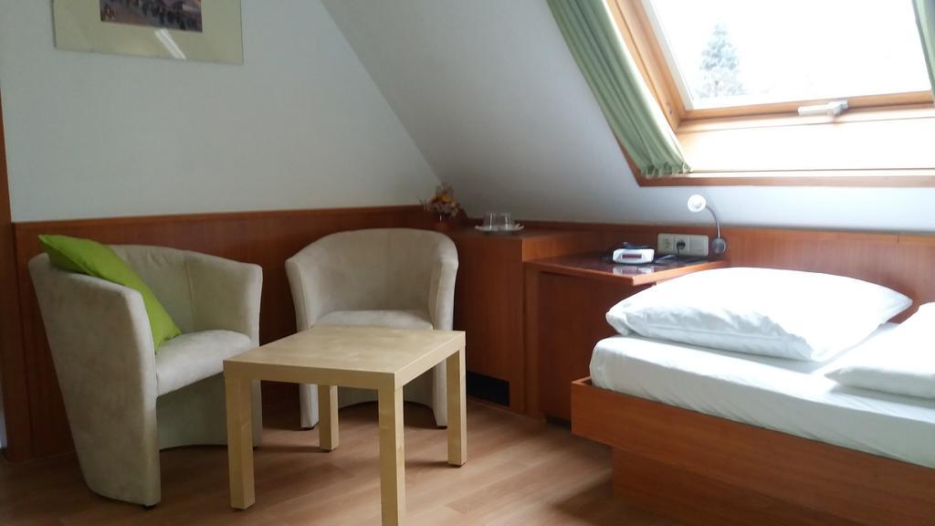 Altes Wirtshaus Foerdergersdorf Bed & Breakfast タラント エクステリア 写真