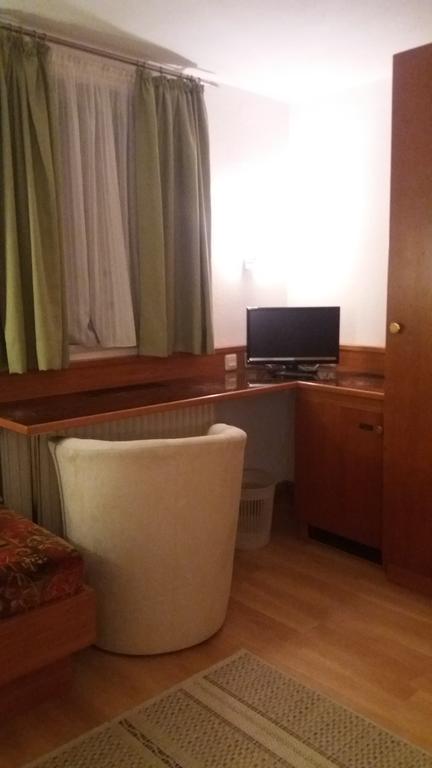 Altes Wirtshaus Foerdergersdorf Bed & Breakfast タラント エクステリア 写真