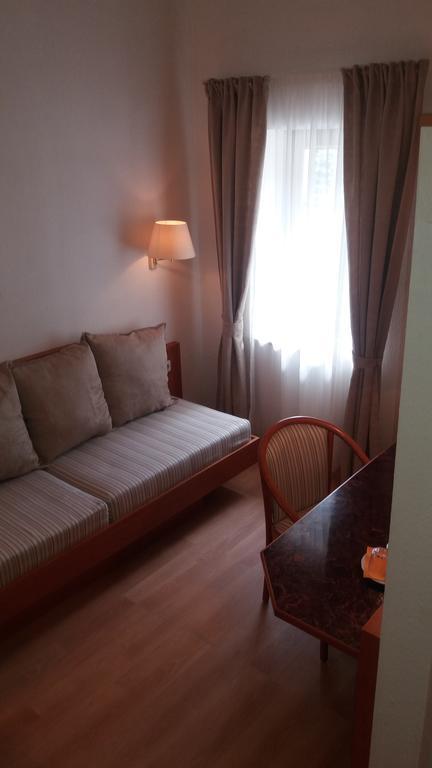 Altes Wirtshaus Foerdergersdorf Bed & Breakfast タラント エクステリア 写真