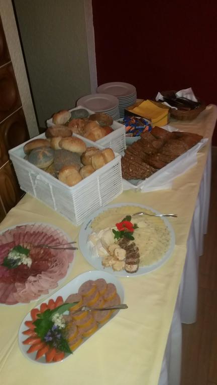 Altes Wirtshaus Foerdergersdorf Bed & Breakfast タラント エクステリア 写真
