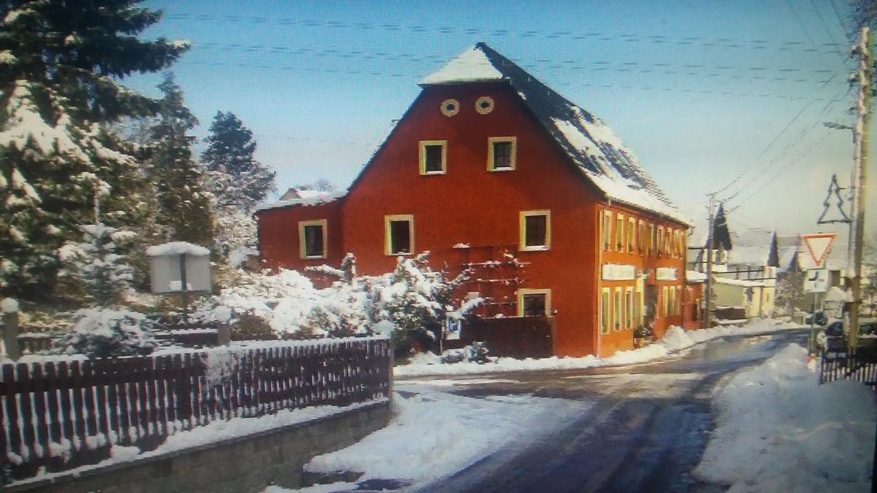 Altes Wirtshaus Foerdergersdorf Bed & Breakfast タラント エクステリア 写真