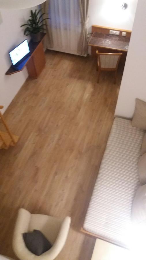 Altes Wirtshaus Foerdergersdorf Bed & Breakfast タラント エクステリア 写真
